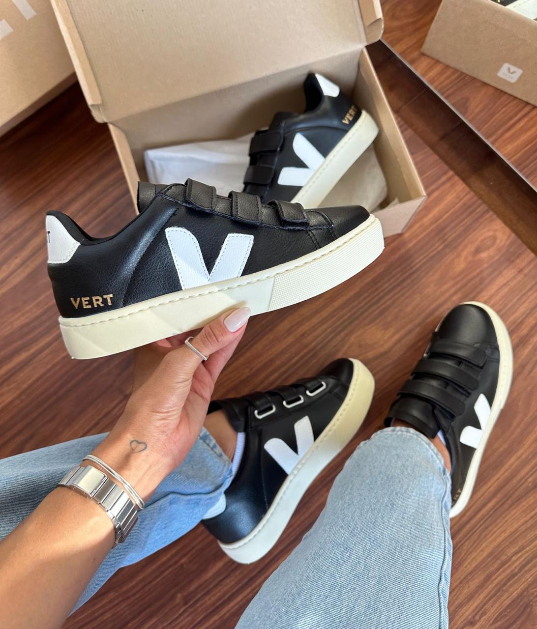 Tênis Vert Velcro Feminino