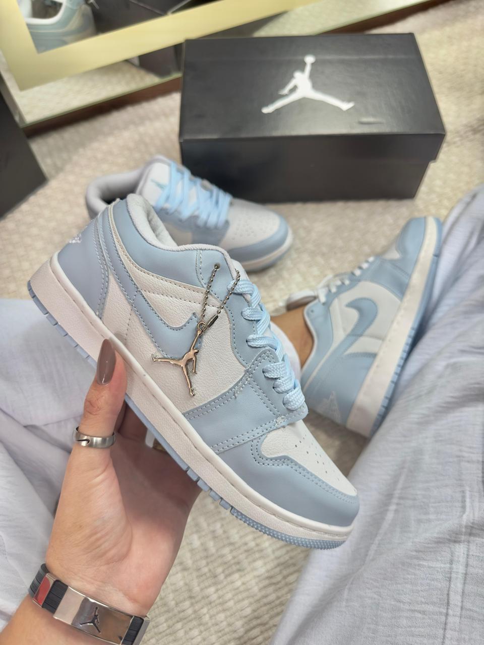 Tênis Nike JORDAN Low 1 Aqua