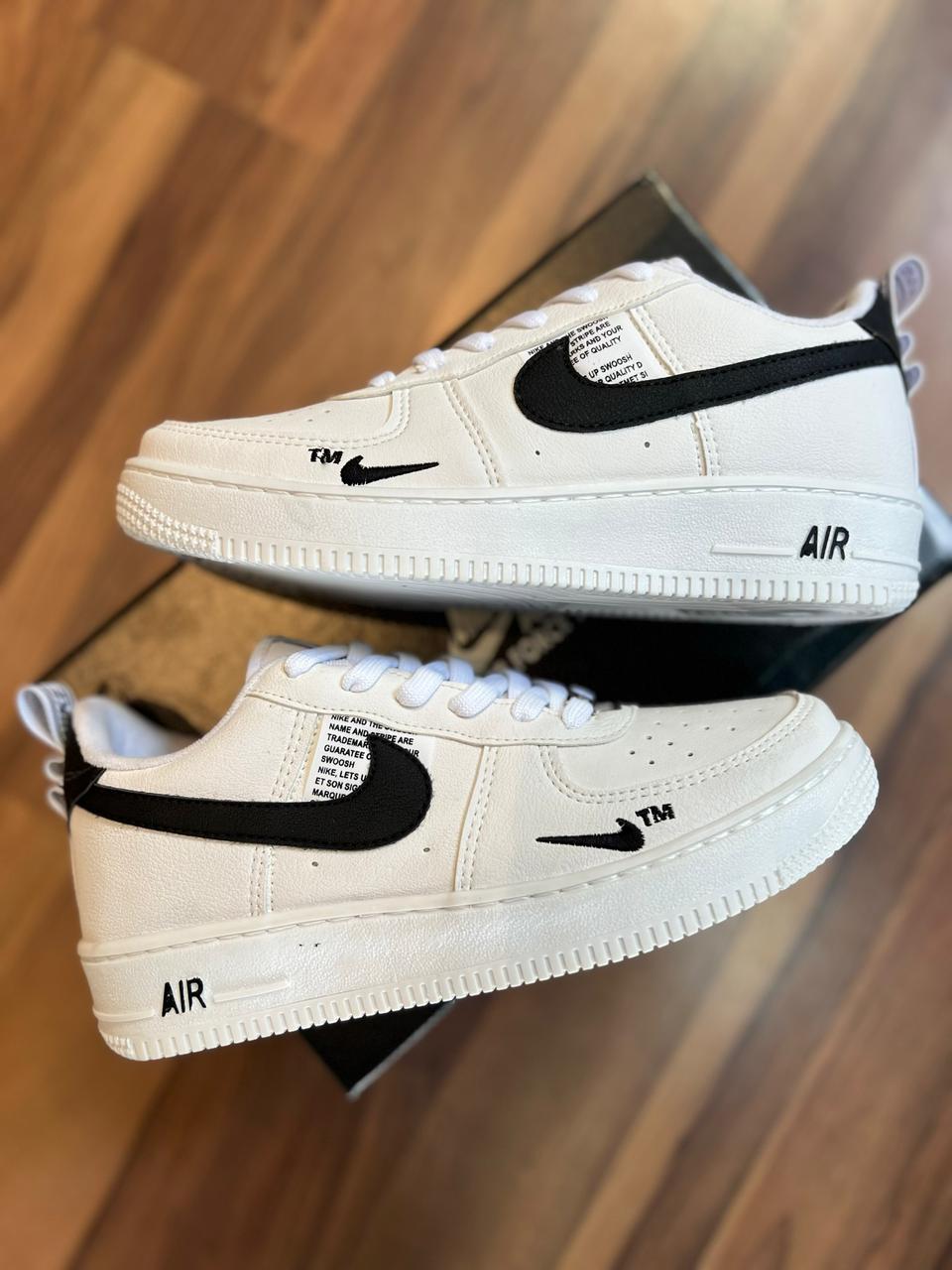 Tênis Nike Branco Preto TM