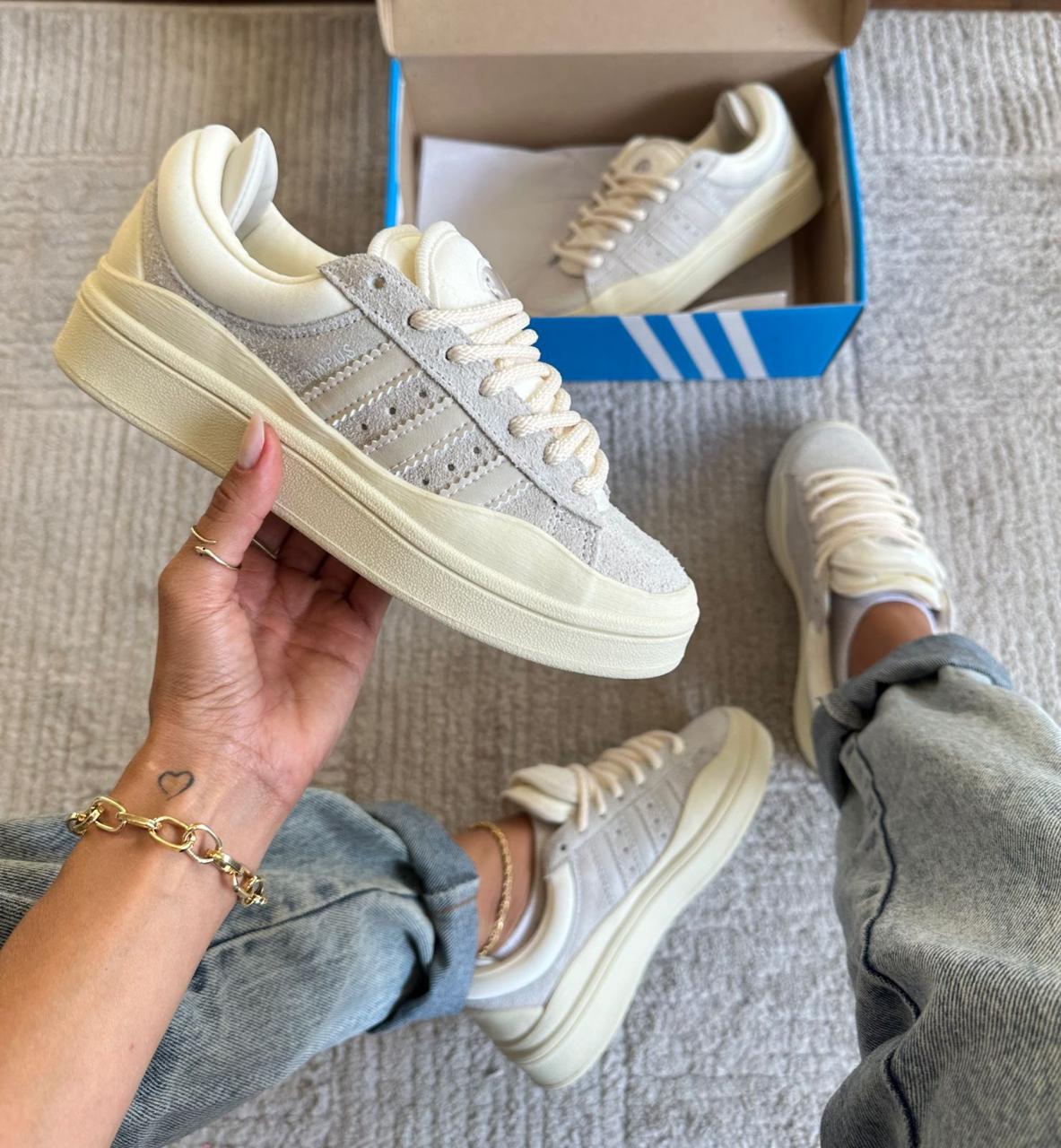 Tênis Adidas Feminino Bad Bunny x Campus