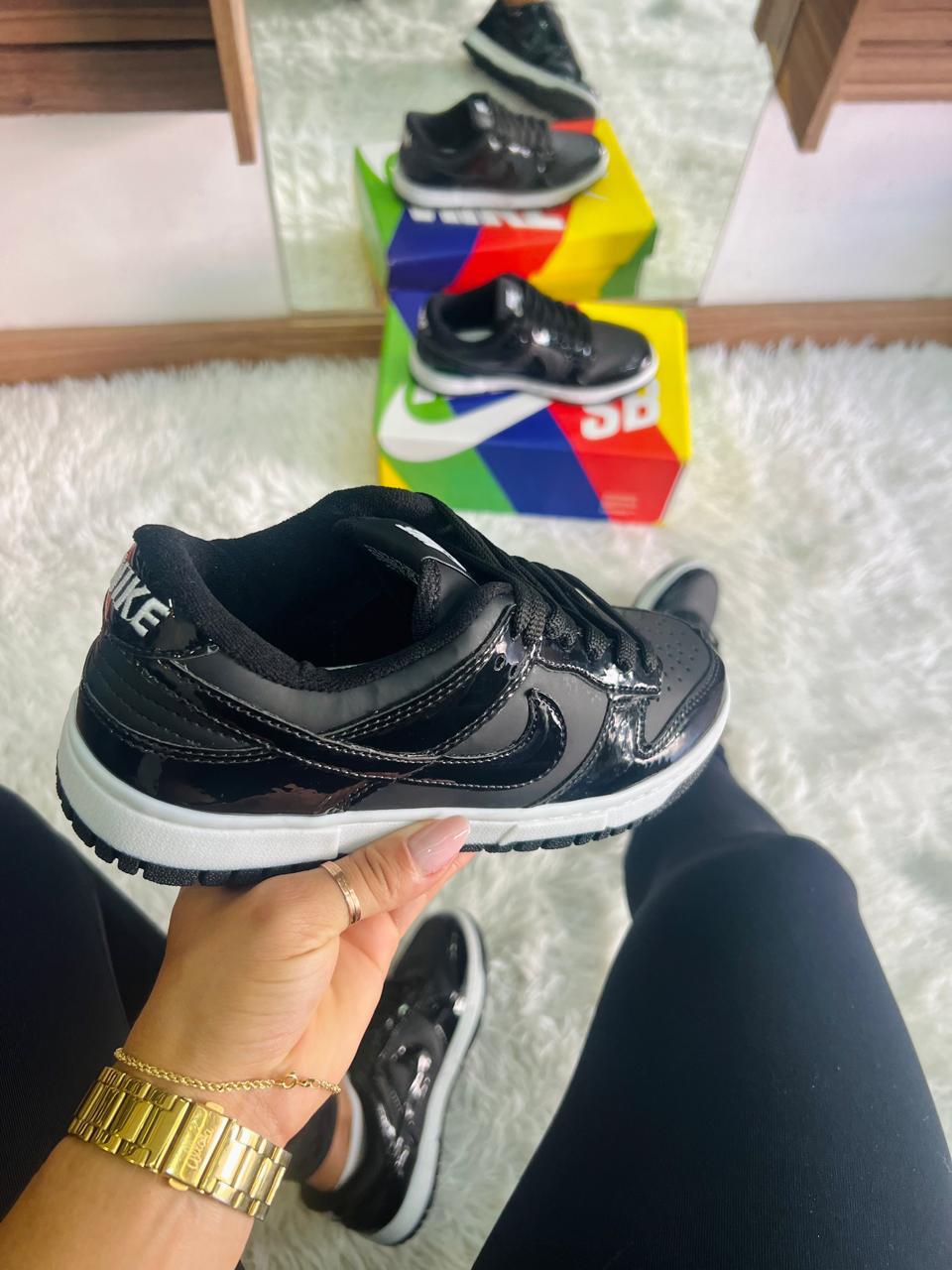 Tênis Nike Dunk Low Feminino