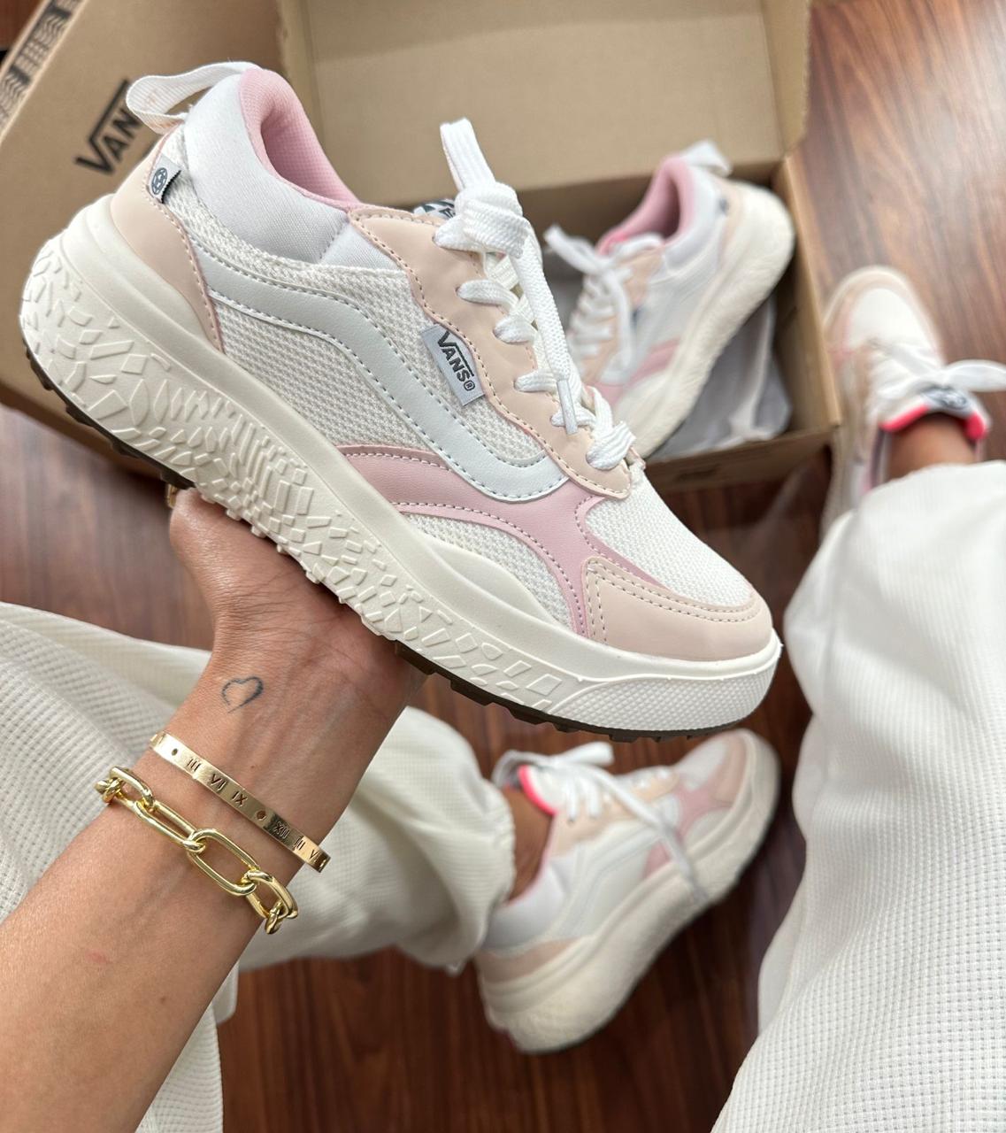 Tênis Vans Feminino Ultrarange Neo