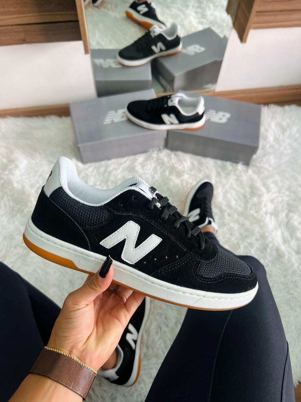 Tênis New Balance 300