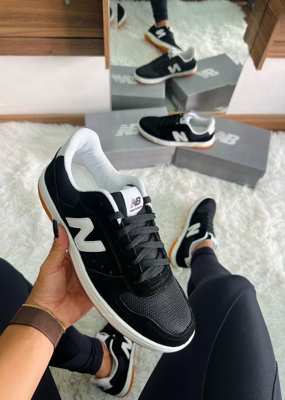 Tênis New Balance 300