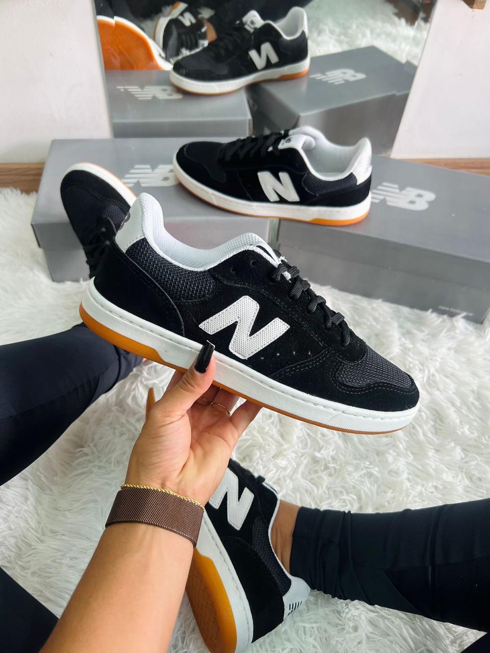 Tênis New Balance 300