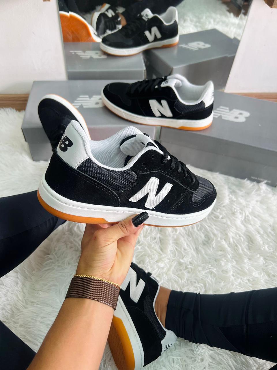 Tênis New Balance 300