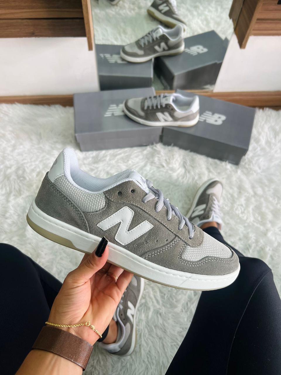 Tênis New Balance 300