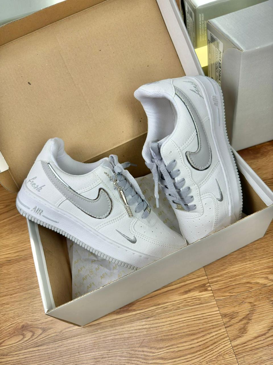 Tênis Nike Feminino Air Force