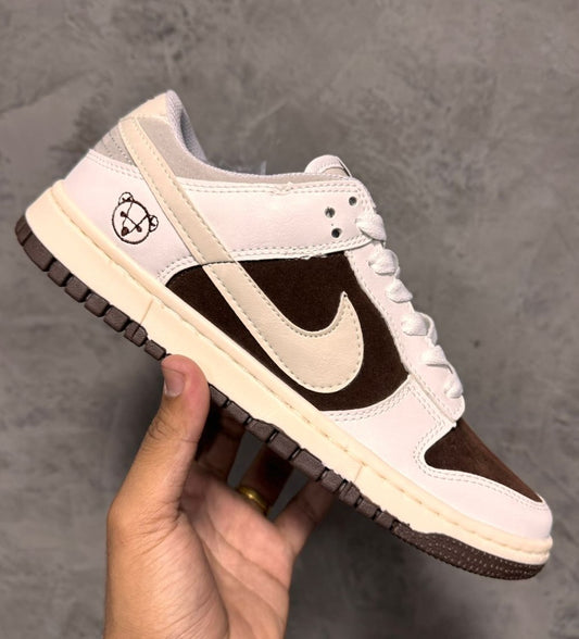 Tênis NiKe Branco SB Dunk Low