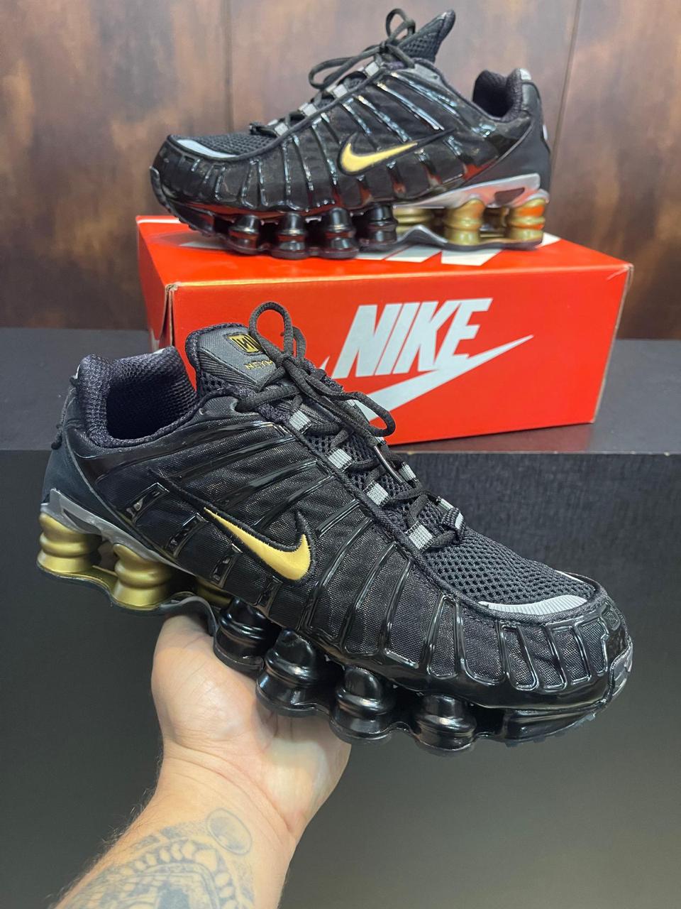 Tenis Nike Shox 12 Molas Masculino