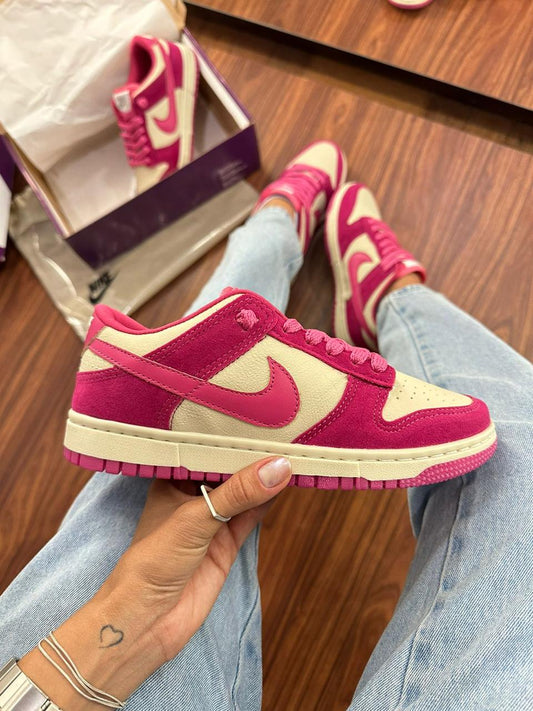 Tênis Nike Dunk Low Feminino