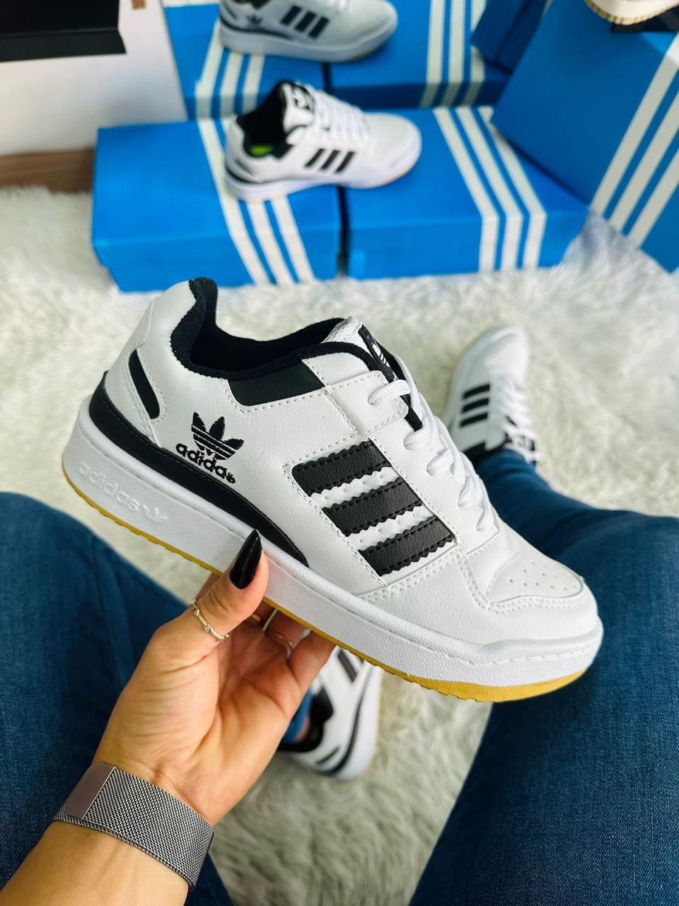 Tênis Adidas Fórum Low