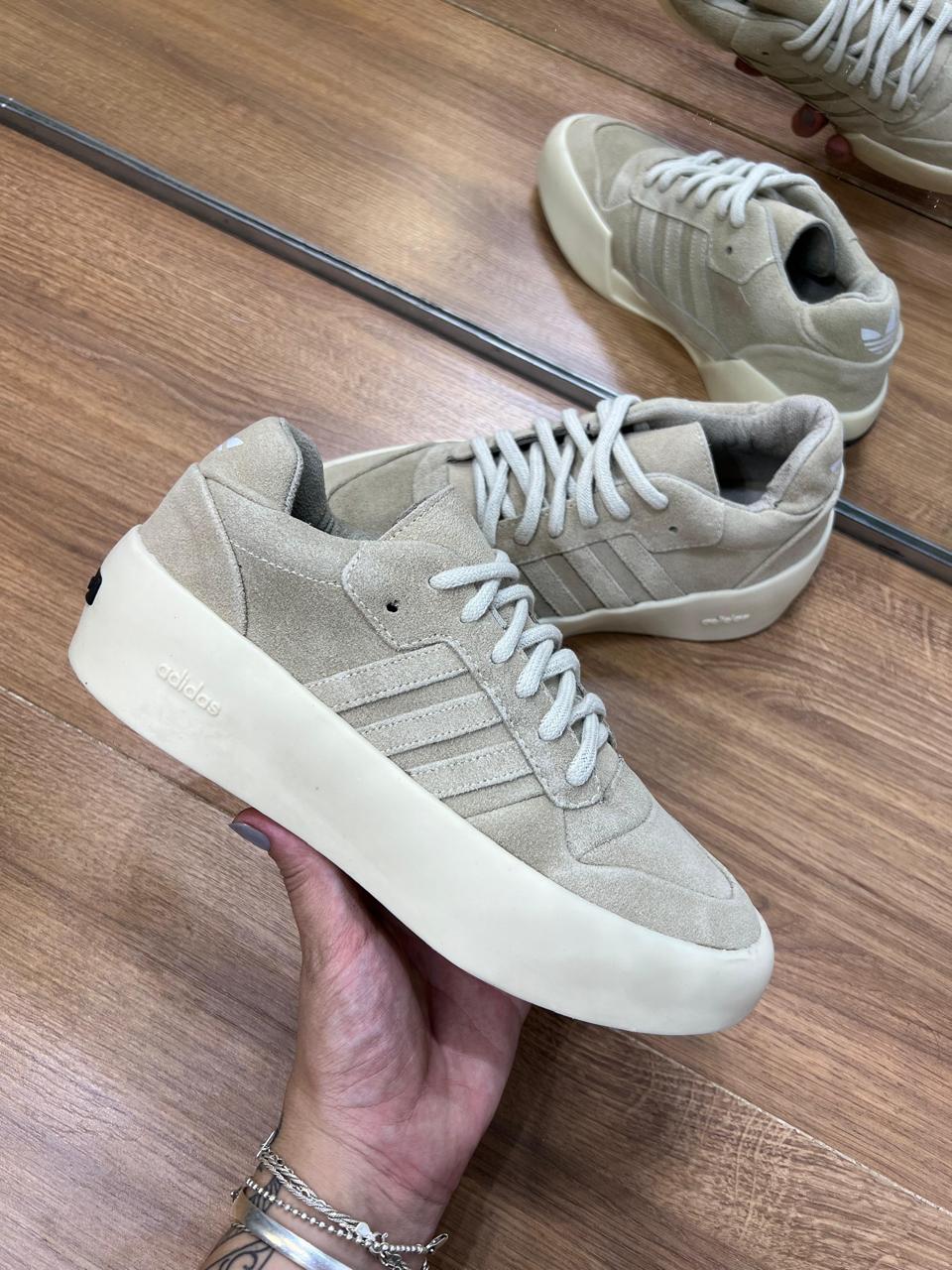 Tênis Adidas Premium Confort