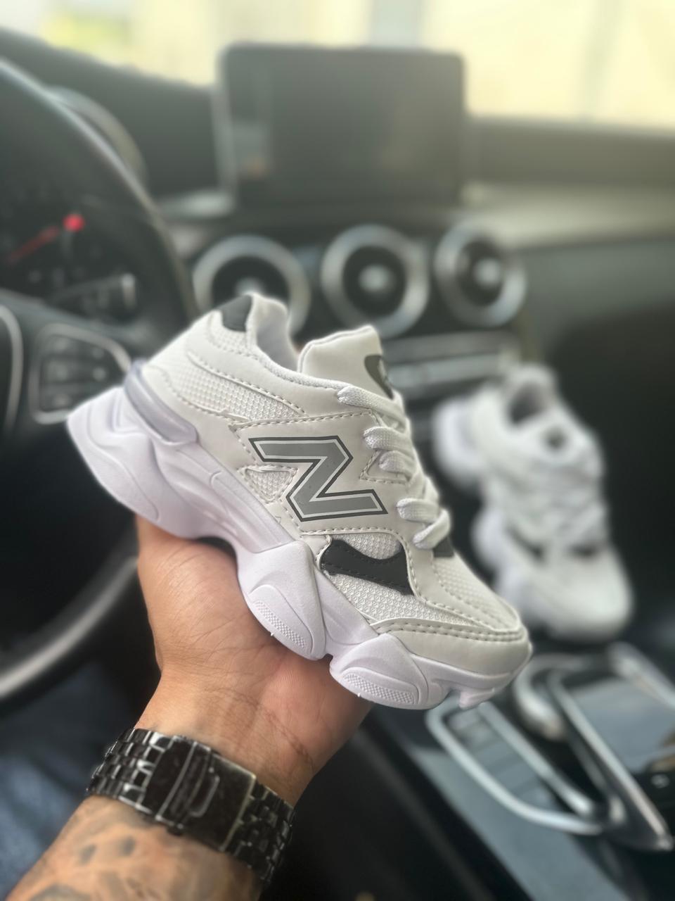 Tênis Infantil New Balance 9060