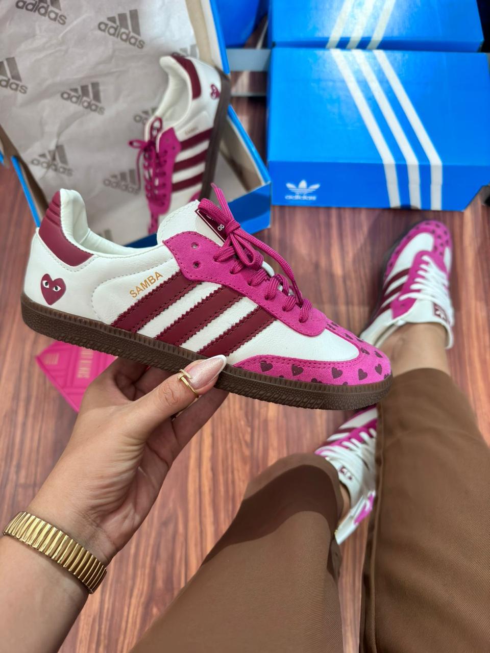 Tênis Adidas Samba Pink Heart