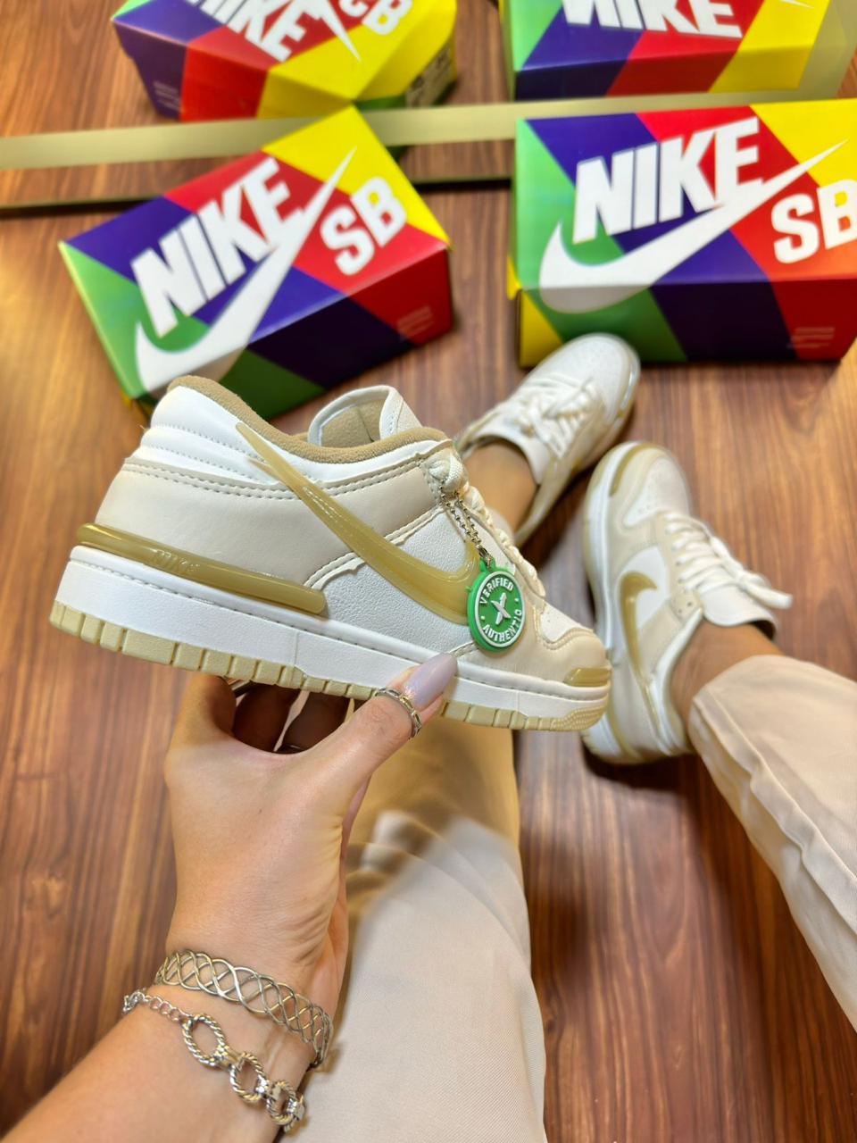 Tênis Nike Dunk Low Mint Nude