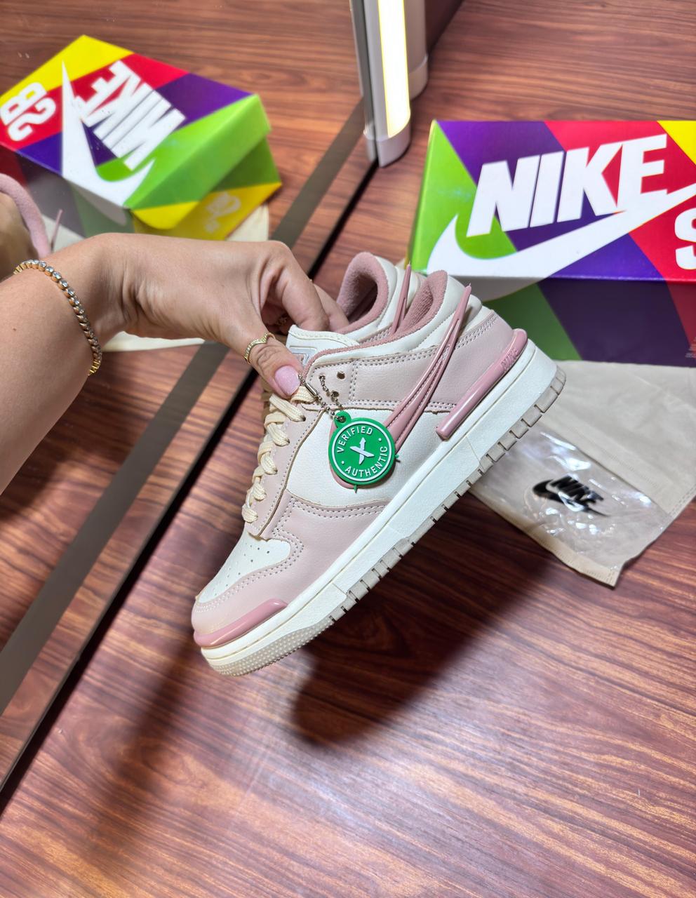 Tênis Nike Dunk Low Mint Rose