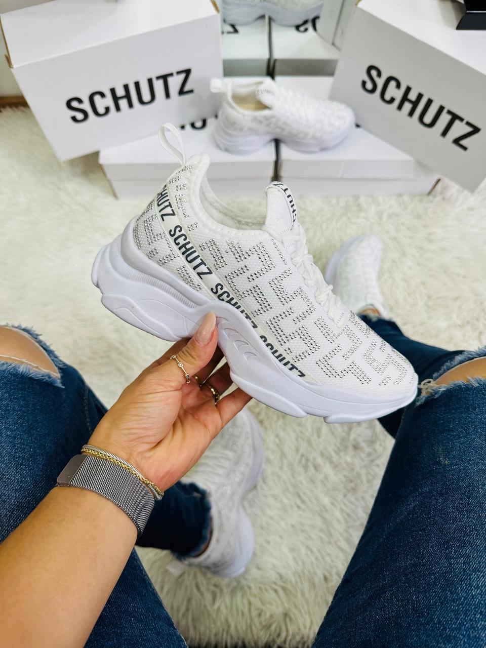 Tênis Feminino SCHUTZ Stras