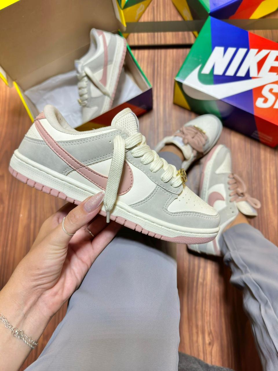 Tênis Feminino Nike Dunk