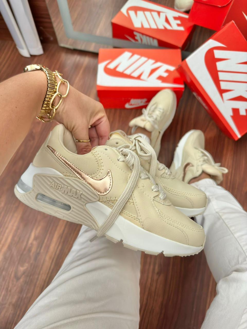 Tênis Nike Air Max Excee