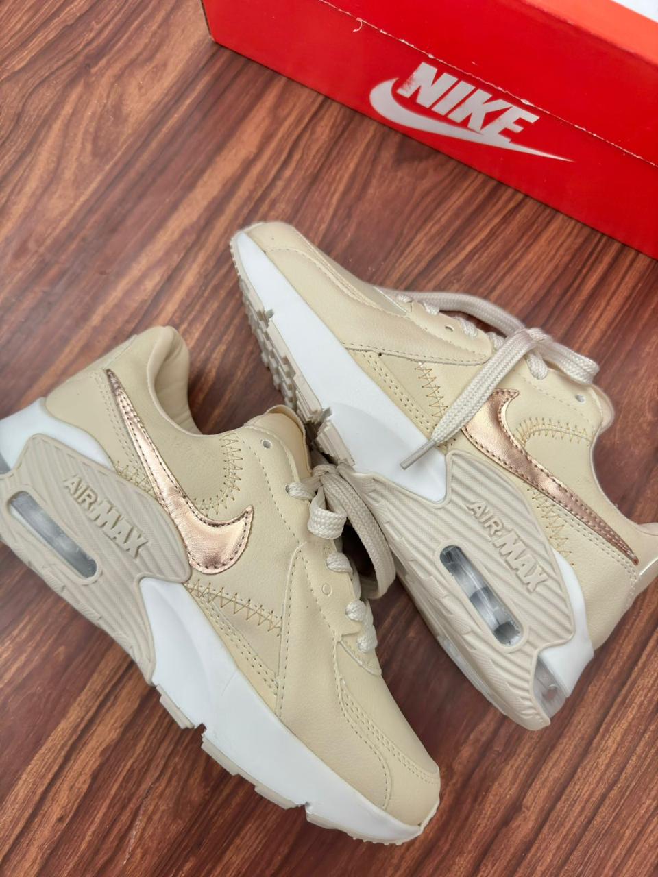 Tênis Nike Air Max Excee