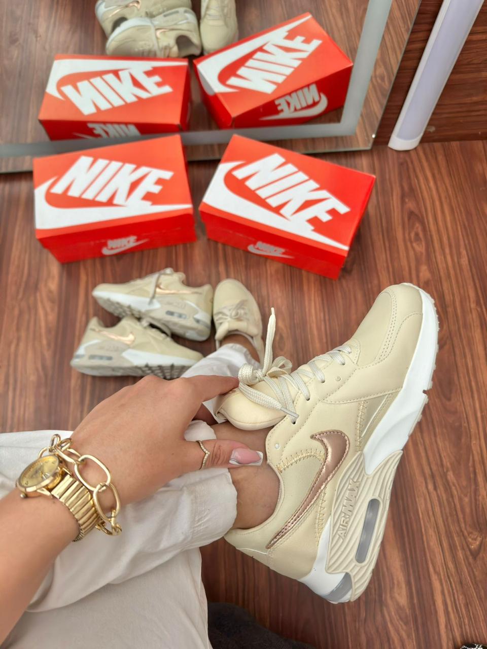 Tênis Nike Air Max Excee