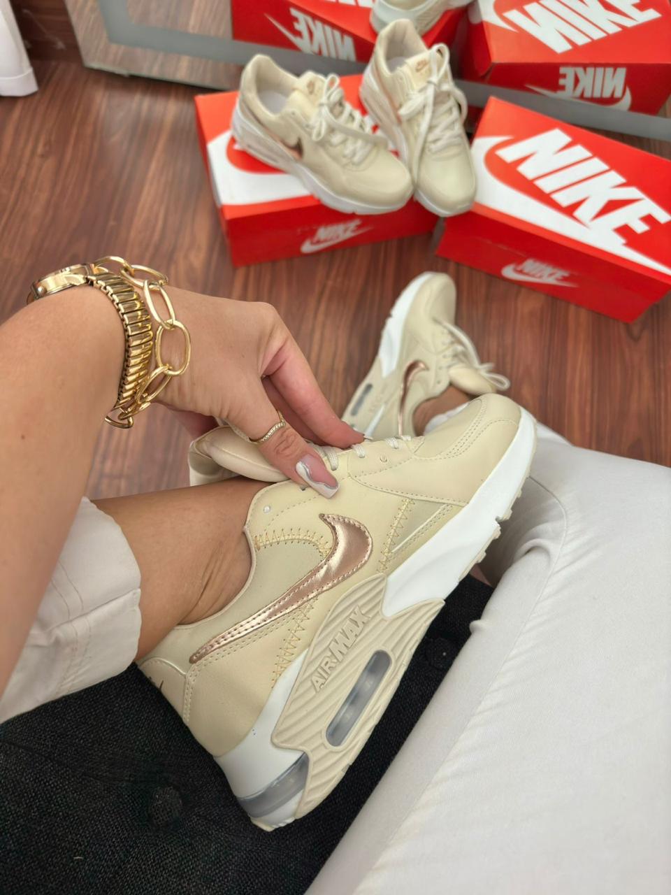 Tênis Nike Air Max Excee