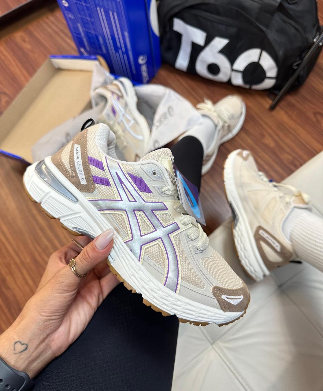 Tênis Asics Venture Feminino