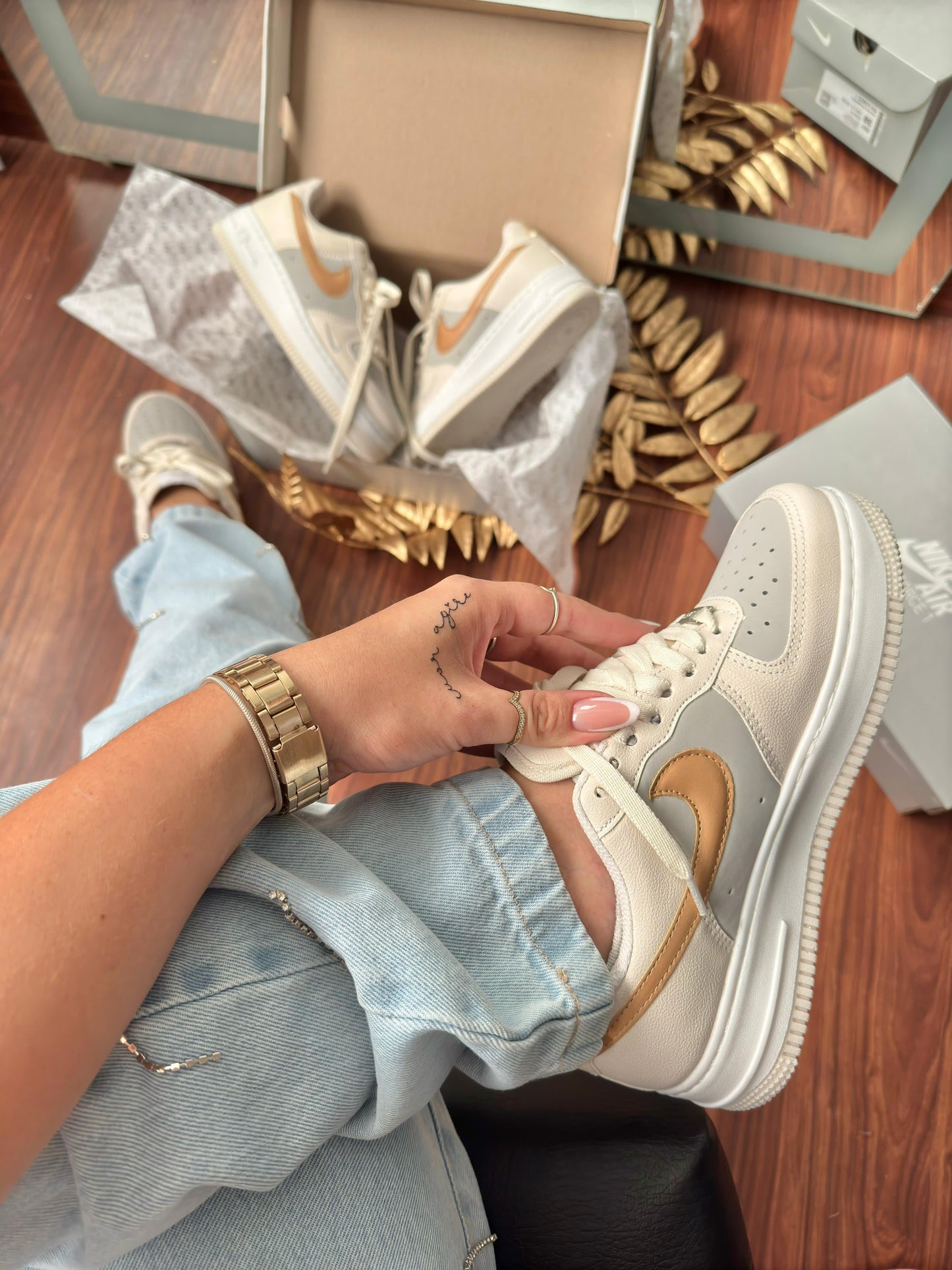 Tênis Nike Air Force  Feminino Off White