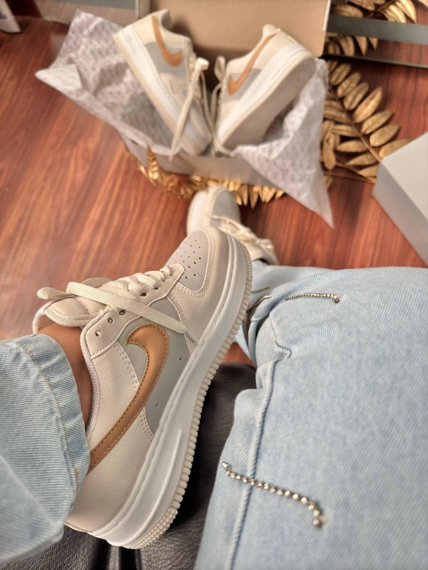 Tênis Nike Air Force  Feminino Off White