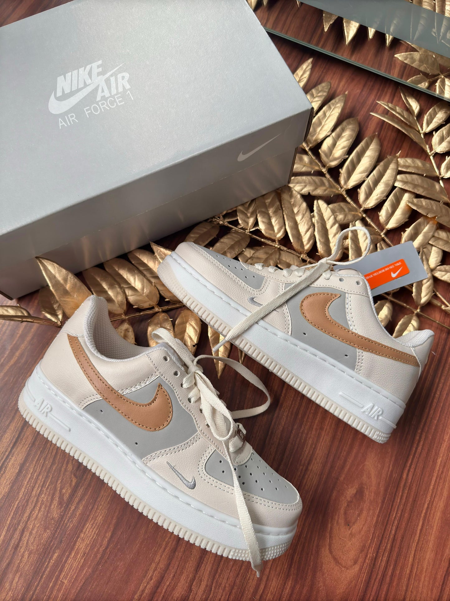 Tênis Nike Air Force  Feminino Off White