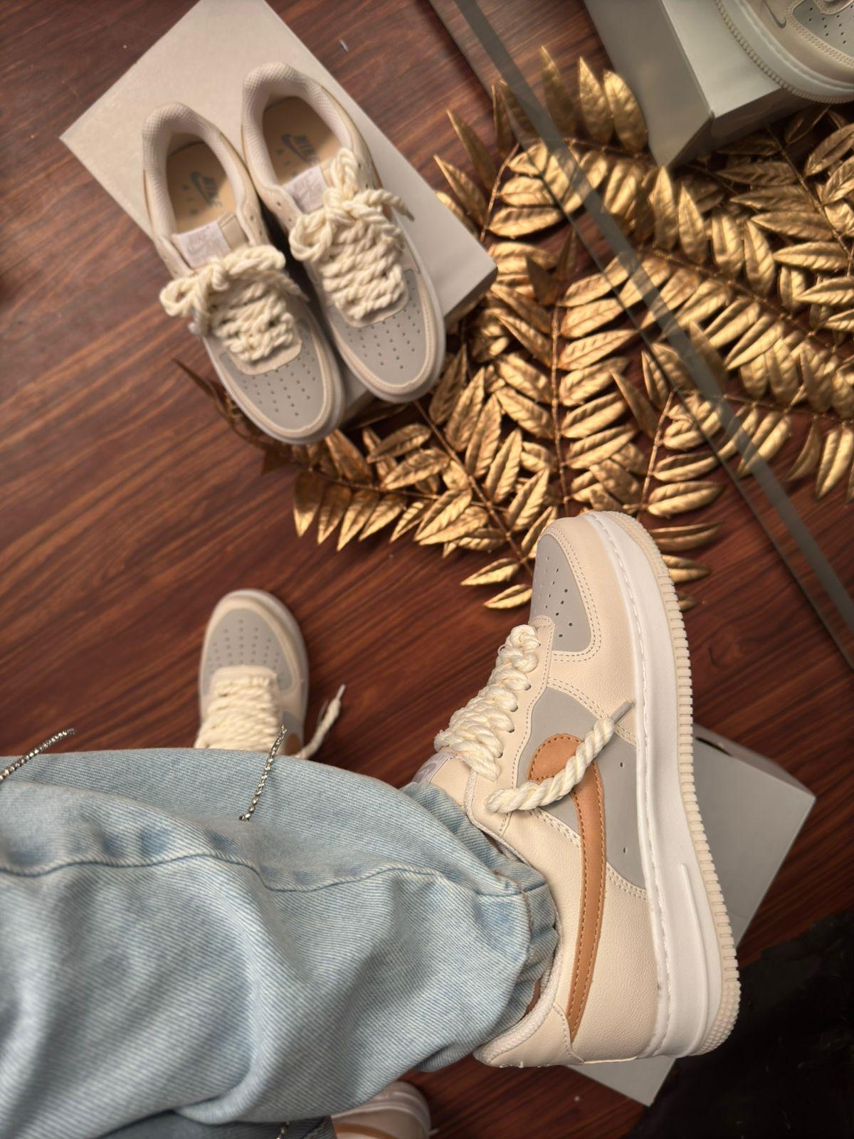 Tênis Nike Air Force  Feminino Off White