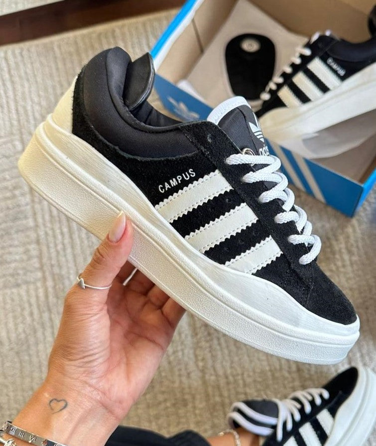 Tênis Adidas Feminino Bad Bunny x Campus