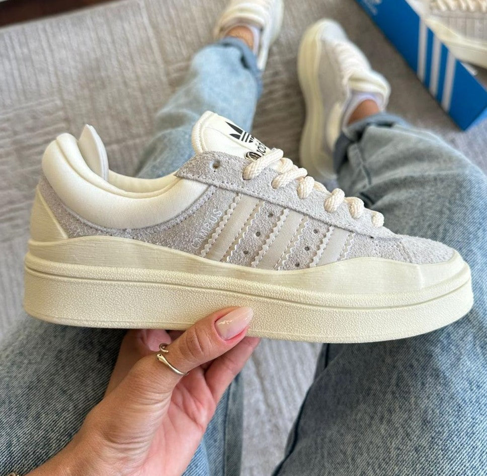 Tênis Adidas Feminino Bad Bunny x Campus