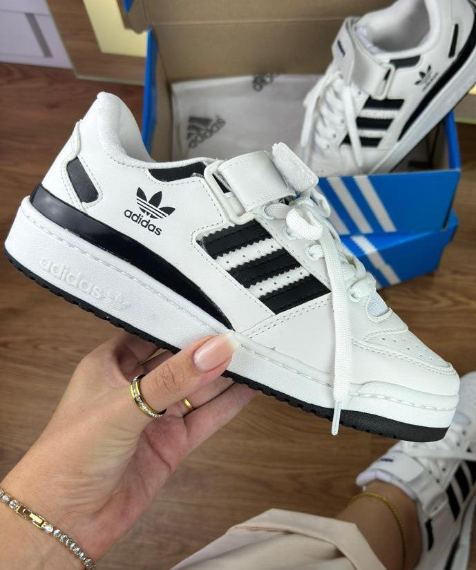 Tênis Adidas Fórum Low