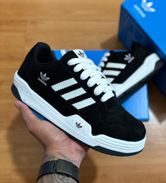 Tênis Adidas Masculino CL Low