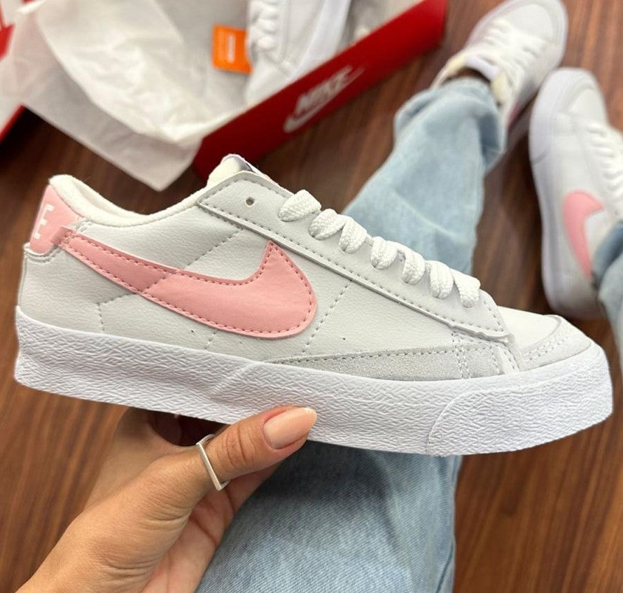 Tênis NiKe Blazer Low