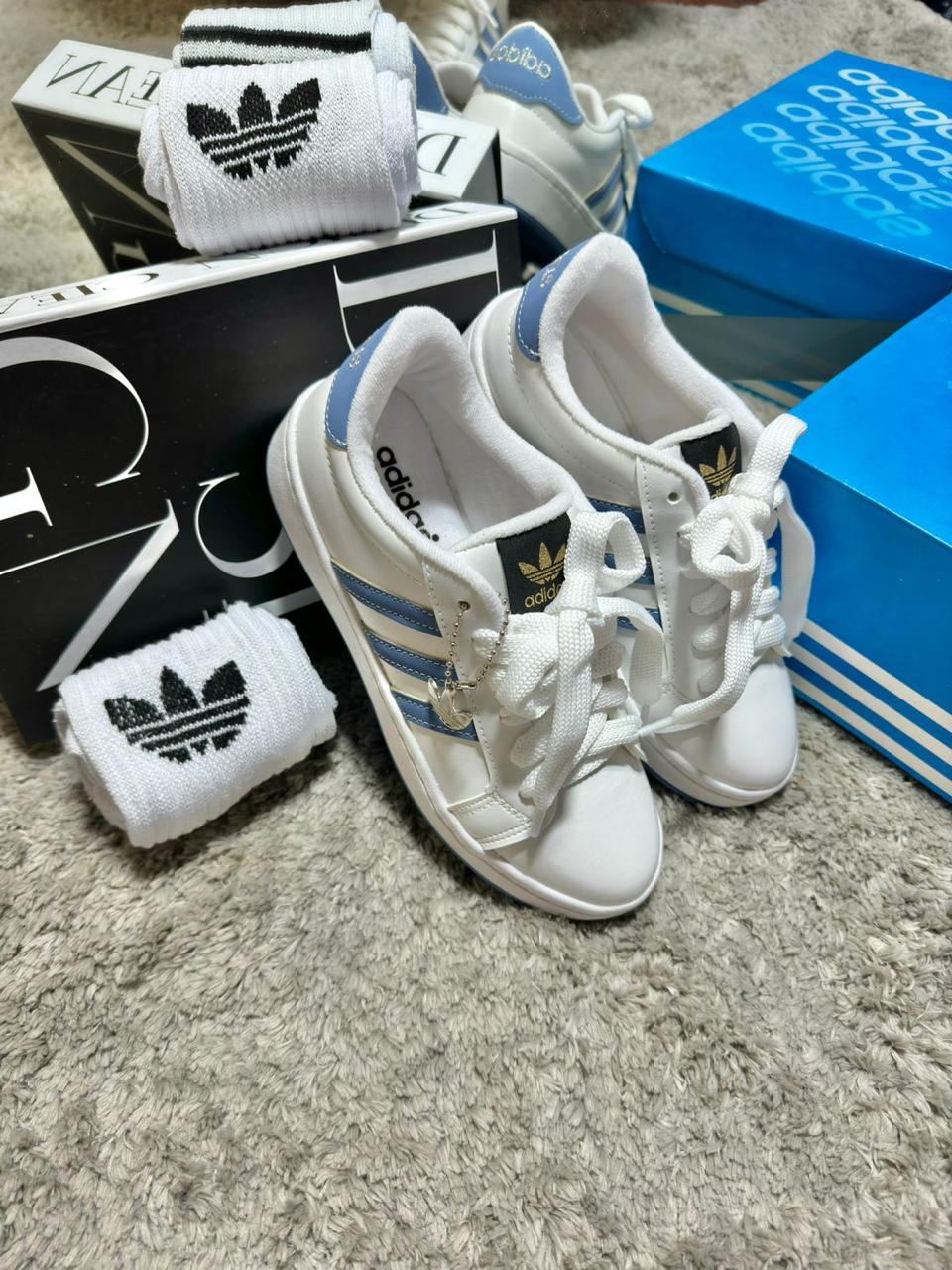 Tênis Adidas Spiny Feminino